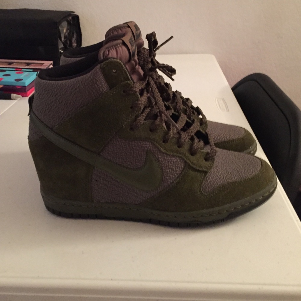 🎈SALE🎈Nike dunks sky hi